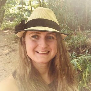 Meet your Posher, Angela